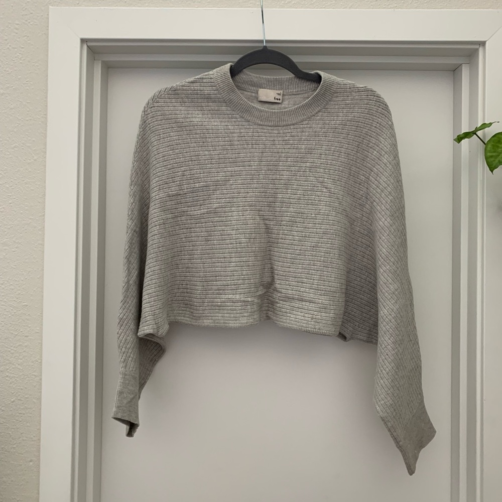 Aritzia Wilfred Crop Poncho Sweater